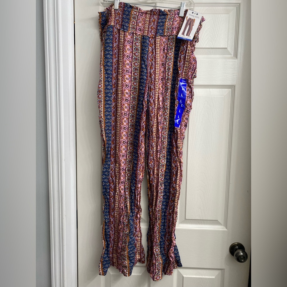 Three dots printed pull on pant L